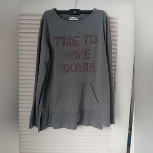 Gray Women's Top with Wine Red Text sz M